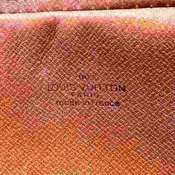 LOUIS VUITTON Brown Monogram Shoulder Bag - Picture 3 of 9